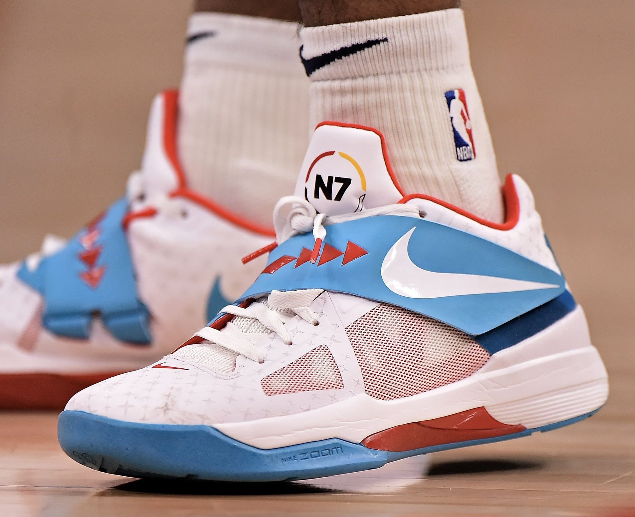 反而把定位 反而把定位