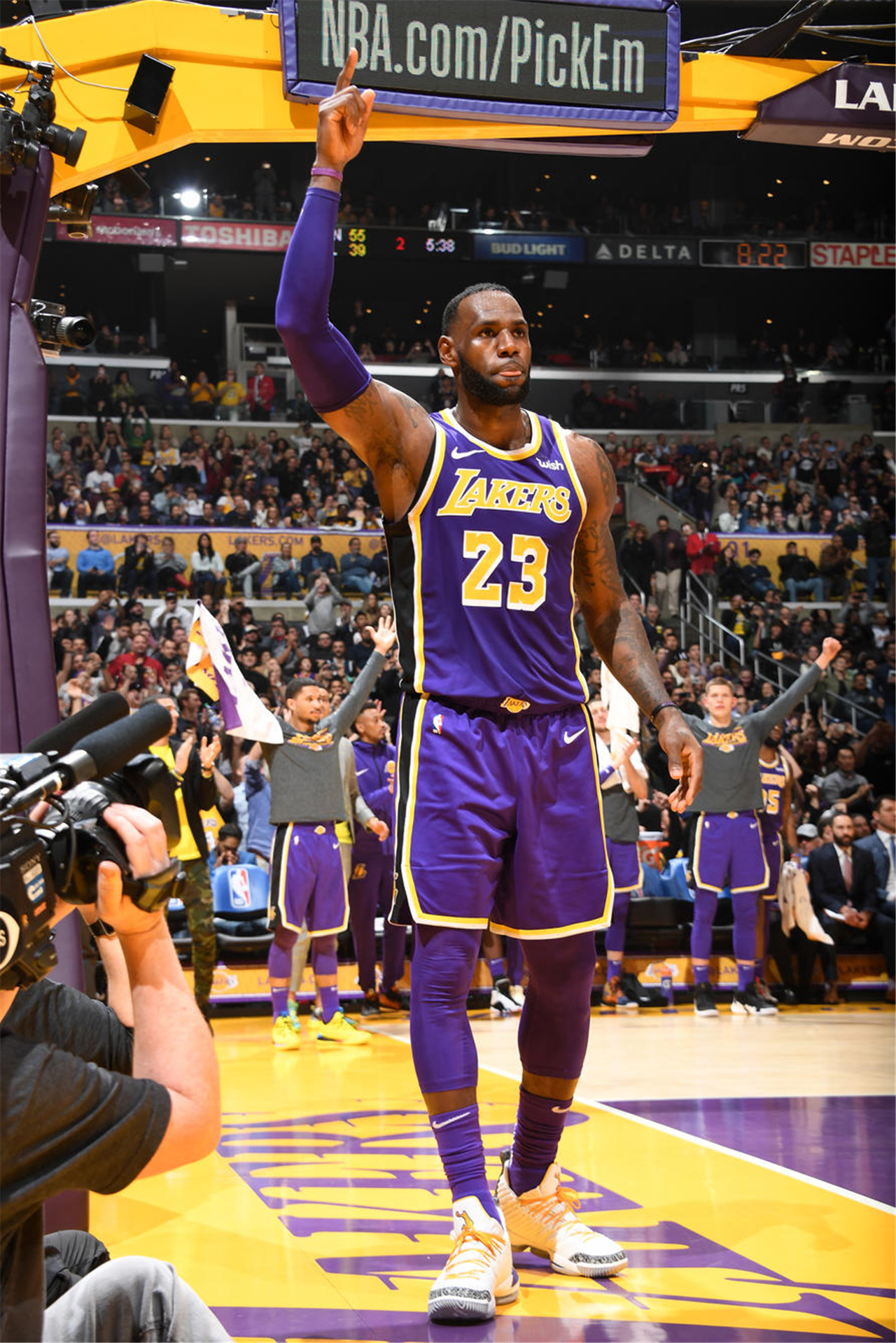 则需要一名 则需要一名